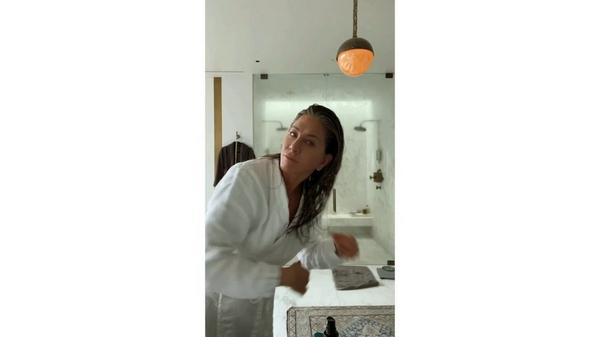 LolaVie Perfecting Leave-In #9