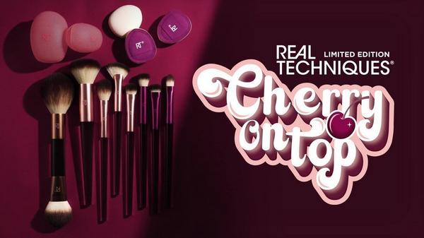 Real Techniques Cherry On Top It's All Blush Makeup Brush #8