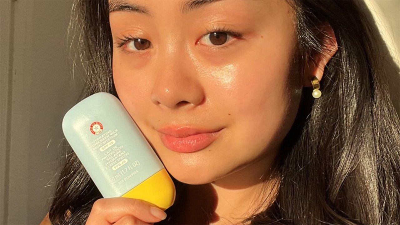 First Aid Beauty - Hydrating Sunscreen Milk with Colloidal Oatmeal