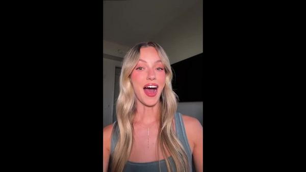 First Aid Beauty Smooth + Juicy Scrub Kit #9