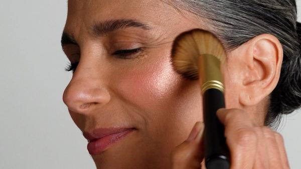 LAURA GELLER Angled Sculpting Blush Brush #7