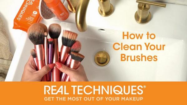 Real Techniques Big Blends Energy Brush + Dual-Sided Puff Set #9