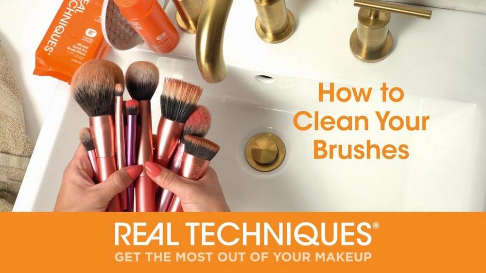 Big Blends Energy Brush + Dual-Sided Puff Set