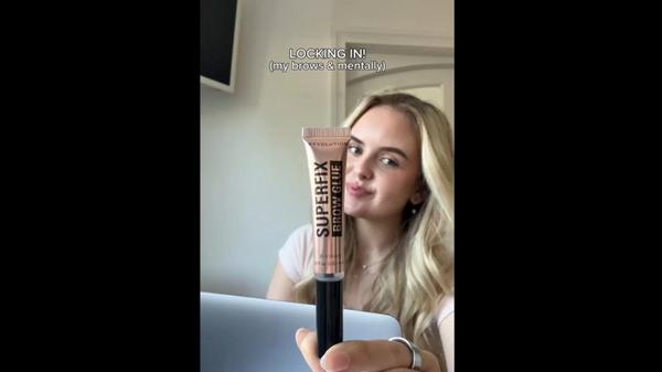 Revolution Beauty Superfix Brow Glue #7