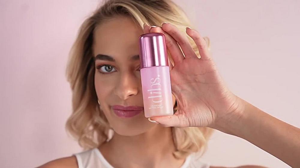 LoveBeam Blurring & Balancing Face & Body Setting Spray
