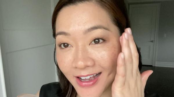 Clinique Ready, Set, Refresh: Hydrating Skincare & Everyday Makeup Gift Set #8