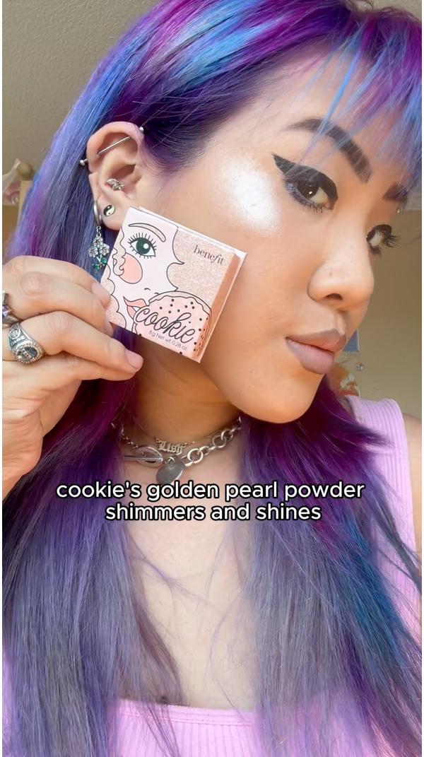 Benefit Cosmetics Game On Glow Blush & Highlighter Palette #10