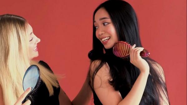 Wet Brush Iridescence Icon Pro Flex Dry #8