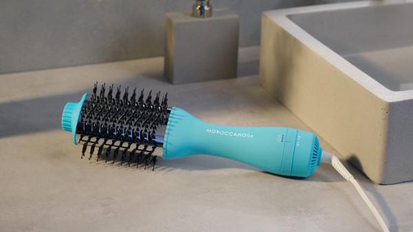 Moroccanoil 4-in-1 Blow-Dryer Brush #7