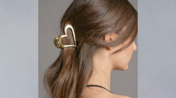 The Hair Edit Gilded Romance Heart Claw Clip #5