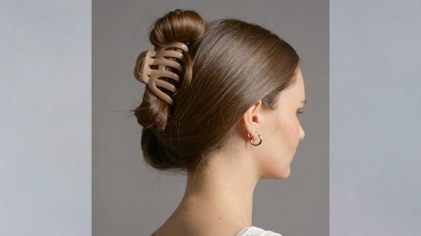 The Hair Edit Sunday Latte Claw Clip #5