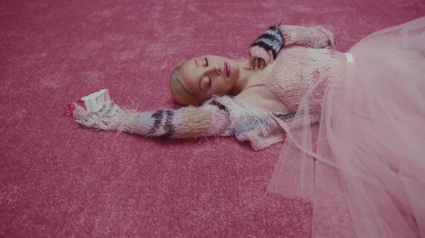 Ariana Grande Cloud Pink 3-Piece Gift Set #6