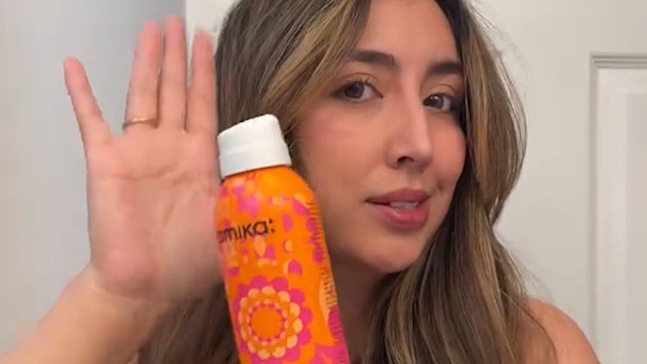 amika - 2.5 oz Perk Up Plus Extended Clean Dry Shampoo | Ulta Beauty