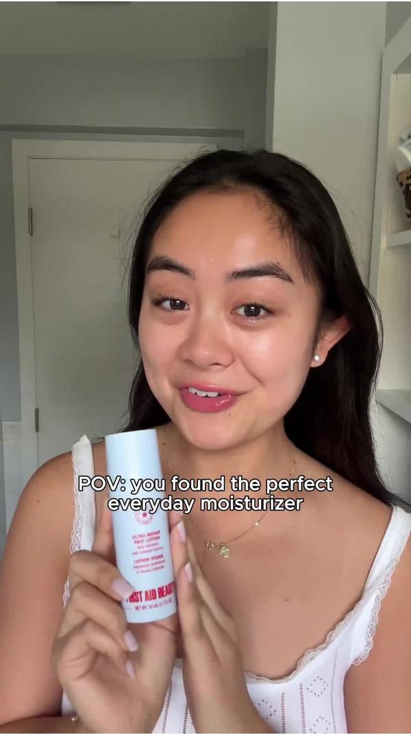 First Aid Beauty Ultra Repair Face Lotion #7