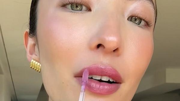 ILIA Overglaze Hydrating Lip Gloss for 24-Hour Moisture #10