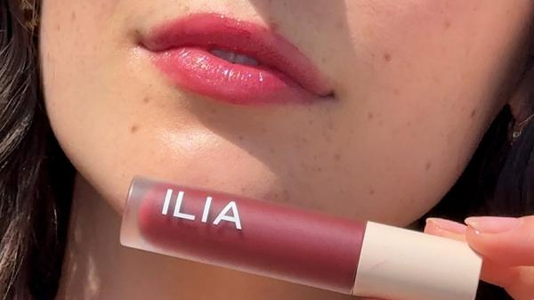 ILIA Overglaze Hydrating Lip Gloss for 24-Hour Moisture #11