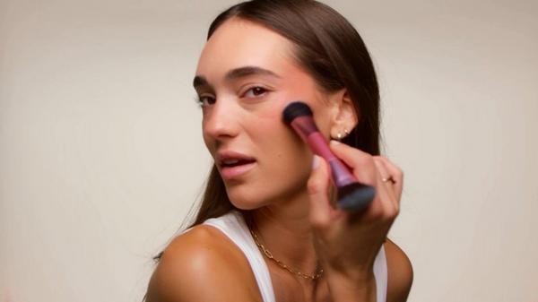 Real Techniques Ultimate Multi-Tasker Brush #7