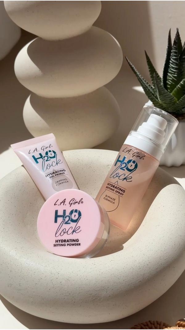 L.A. Girl H2O Lock Hydrating Setting Powder #10