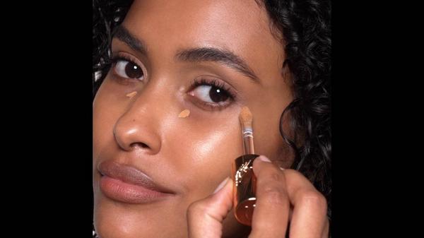 Charlotte Tilbury Airbrush Flawless Blur Concealer #10
