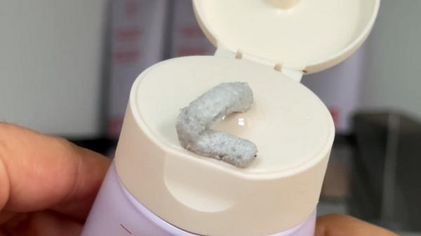 First Aid Beauty KP Bump Eraser Body Scrub with 10% AHA #9