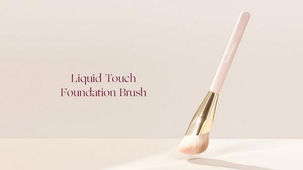 Rare Beauty Liquid Touch Foundation Brush #4