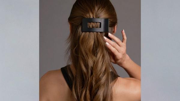 The Hair Edit Flexi Soft Flat Lay Claw Clip #7