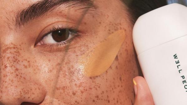 Well People Skinforia Serum Foundation #10