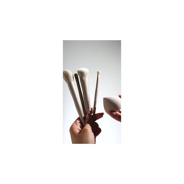 Set de 5 brochas para rostro y ojos Latte de Avena 8