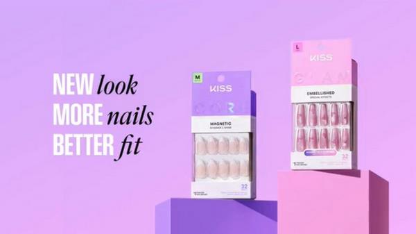 Kiss Glam Jeweled Medium Almond Press On Nails, Golden #9