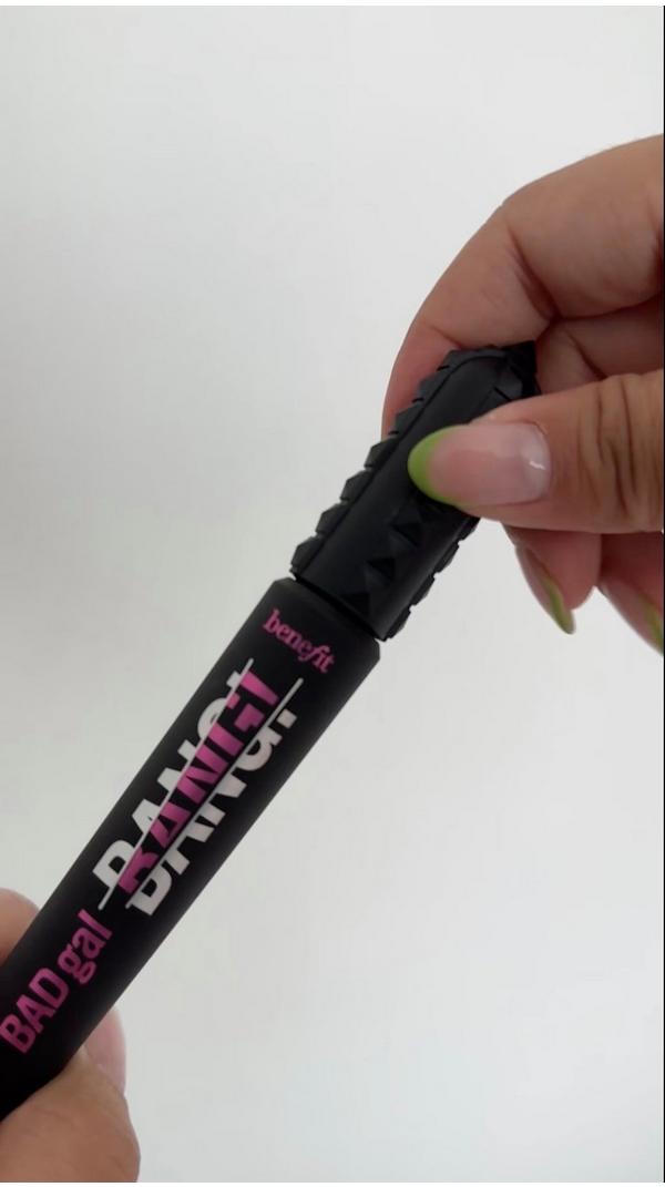 Benefit Cosmetics The Glam Golf Club Mini Full-Face Makeup Set Bestselling Travel-Size Essentials #9