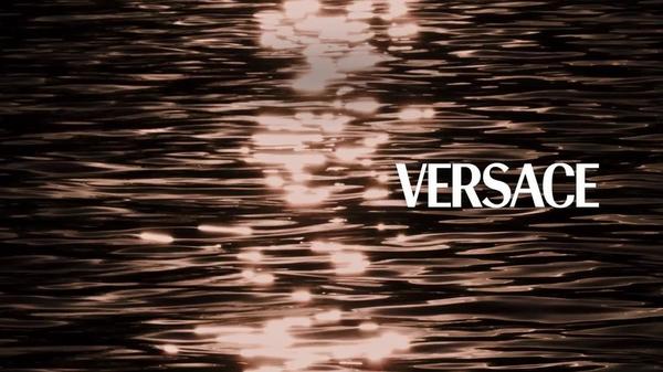 Versace Dylan Blush Pink Eau de Parfum #8