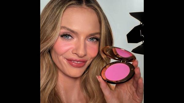 Charlotte Tilbury Airbrush Powder Blush Blur #9