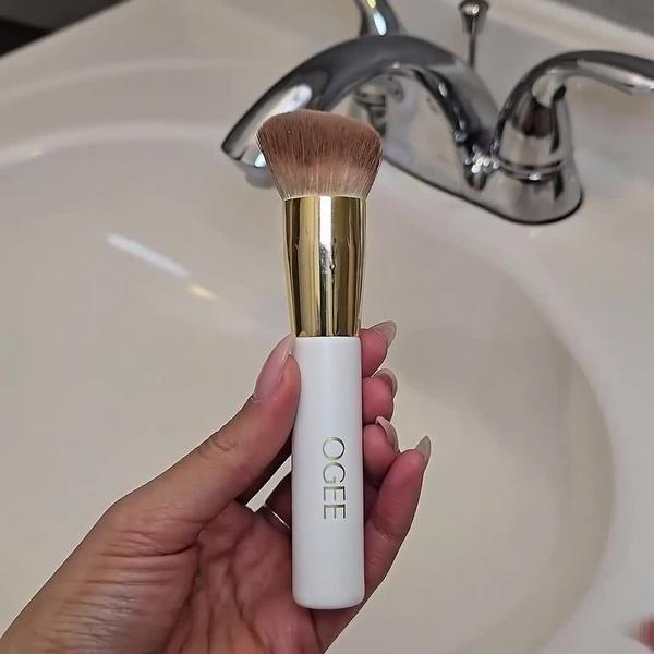 Ogee The Brush Cleanser #7
