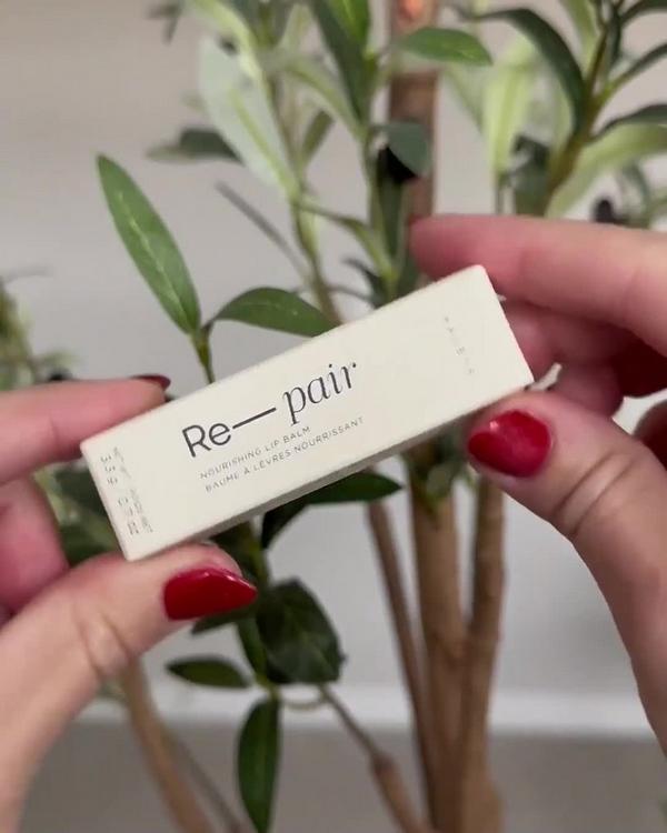 HALEYS Beauty Nourishing Lip Balm Duo #8