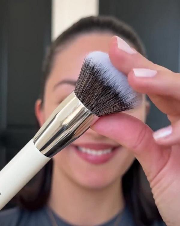 HALEYS Beauty 7-Piece Essential Makeup Brush Set #6