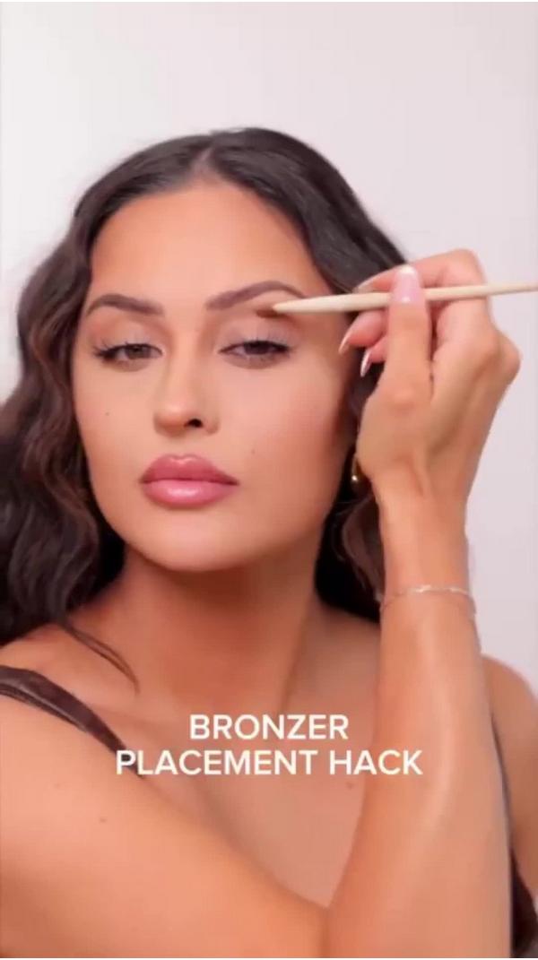 Dominique Silktone Cream Bronzer #10
