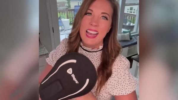 Lifepro AllevaGlove Red Light Therapy Glove #8