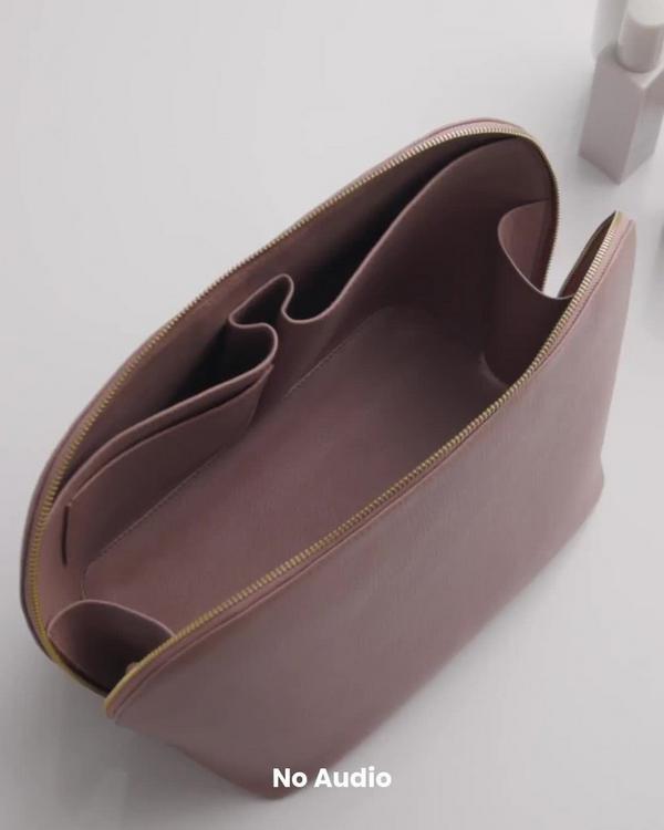 Cuyana Voyager Travel Case #7